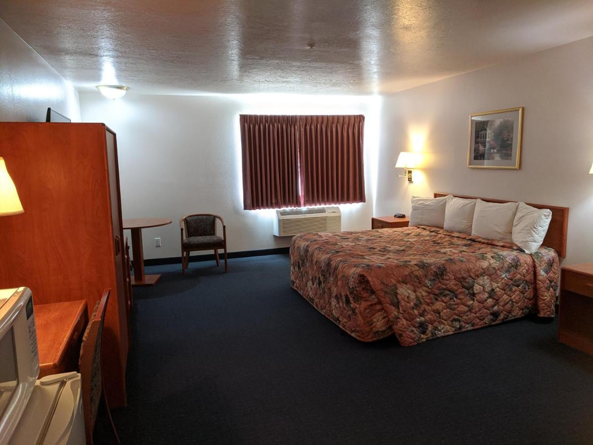Aquarius Inn Bicknell Eksteriør billede